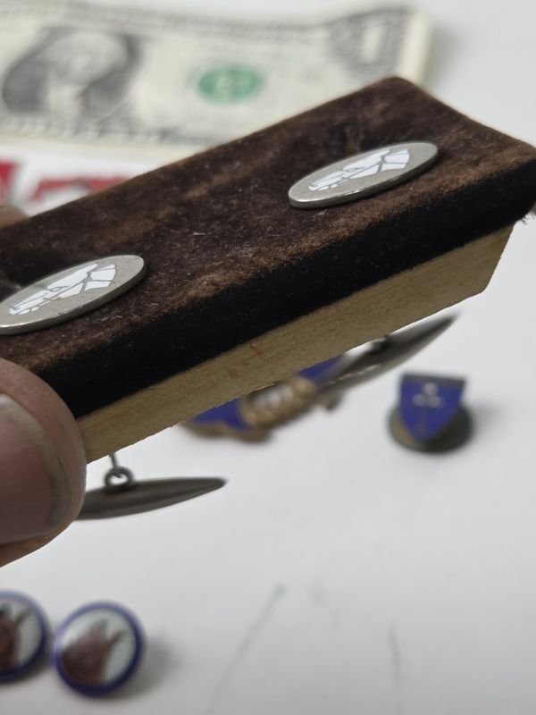Gran lote de monedas, medallas y condecoraciones - imagen 9