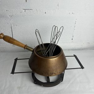 Set de Fondue en Bronce con Soporte y Pinchos - imagen 3