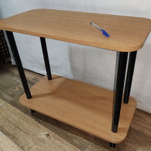 Lote anterior: Mesa Auxiliar de Dos Pisos, Patas de Madera Color Nogal, 60x30cm
