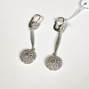 Lote anterior: Par de Caravanas Largas de Plata y Oro 18k con Brillantes