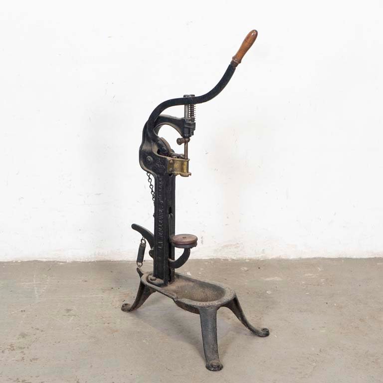 Item 2102012 - Image 0