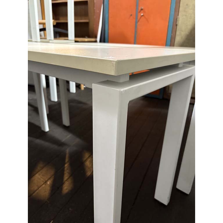 Item 2104715 - Image 1