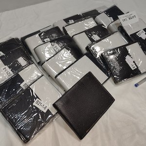 Lote anterior: Lote de 20 Billeteras Marrones y Negras de Eco Cuero