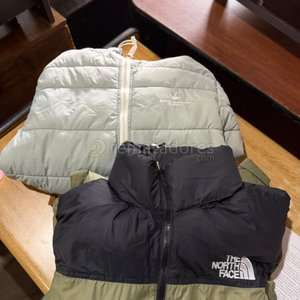 Lote anterior: Campera "The North Face" y "Santa Barbara Polo & Racquet Club"