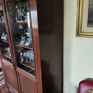 Biblioteca Antigua de Madera con Estantes Regulables y Vidrios Biselados - imagen 3
