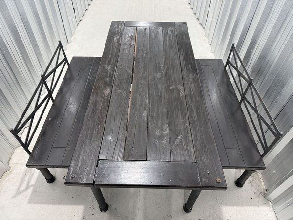 Juego de Exterior de Madera y Metal con Mesa y Bancos