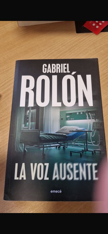 Lote siguiente: Libro: La Voz Ausente de Gabriel Rolón
