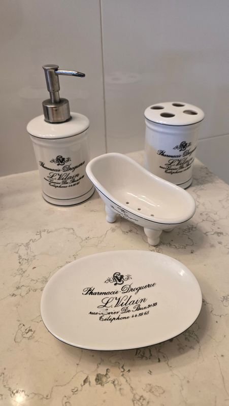Aseo de baño en cerámica - imagen 2