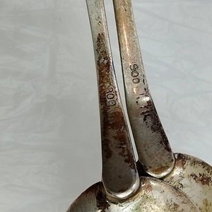 Par de Cucharas de Colección en Plata 800/900 con Esmalte Cloisonné y Motivos Gauchescos - imagen 6