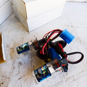 Lote anterior: 6 Cajas con 2 Luces Xenon Super Vision