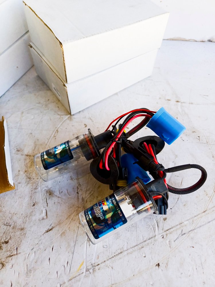 6 Cajas con 2 Luces Xenon Super Vision