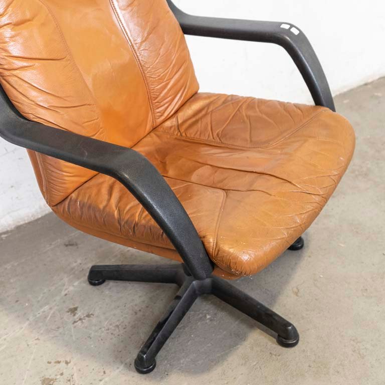 Item 2106243 - Image 1