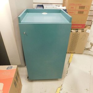 Mueble de comercio con puerta - imagen 6