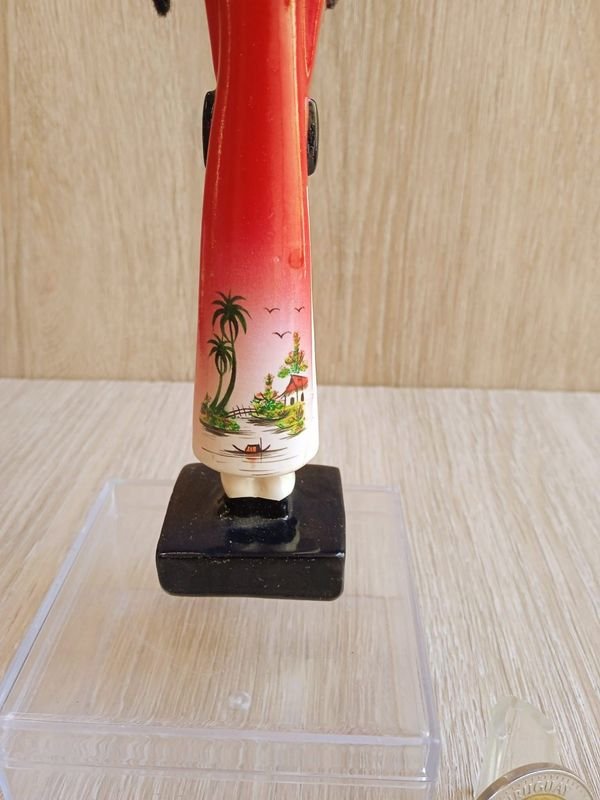 Figura Tradicional de Vietnam en Cerámica - imagen 2