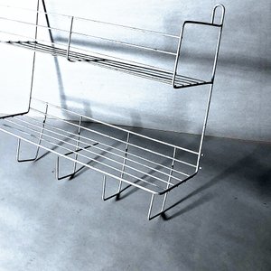 Lote siguiente: Juego de 4 Canastos Gancheros Metálicos Blancos para Baño o Cocina