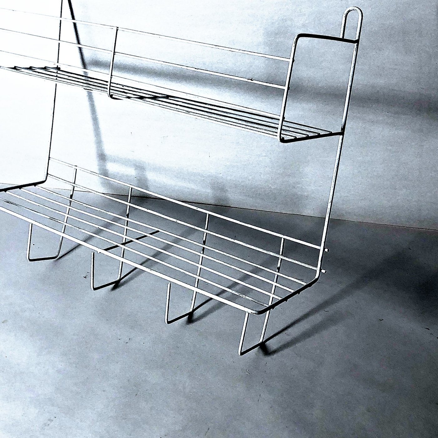 Juego de 4 Canastos Gancheros Metálicos Blancos para Baño o Cocina