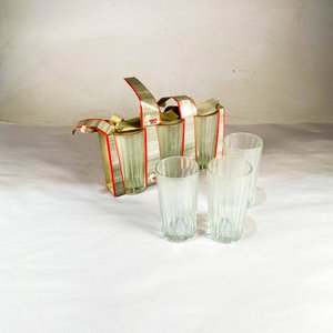 Lote siguiente: Seis Vasos de Vidrio Hialino Facetado
