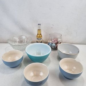 Lote de 7 Recipientes y Bowls de Vidrio y Cerámica con Sellos Butlers y Kinglass - imagen 1