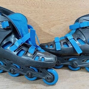 Lote anterior: Patines en Línea Azules Ajustables
