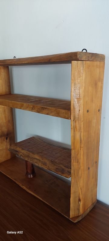 Estante artesanal de madera de arbol handmade - imagen 3