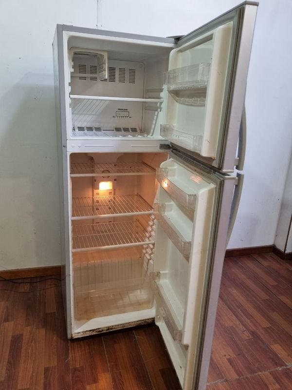 Heladera Frio Seco Panavox (60x61x168) - Refrigerador de Dos Puertas - imagen 2