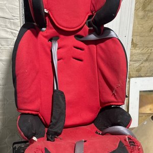 Lote siguiente: Silla auto 