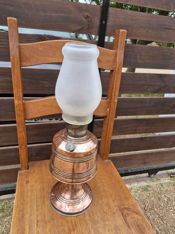 Lámpara de Aceite Antigua con Sombrilla de Vidrio Frogado - imagen 4