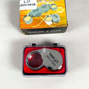 Lote anterior: Lupa de Joyero Triplet 30x-21mm con Estuche
