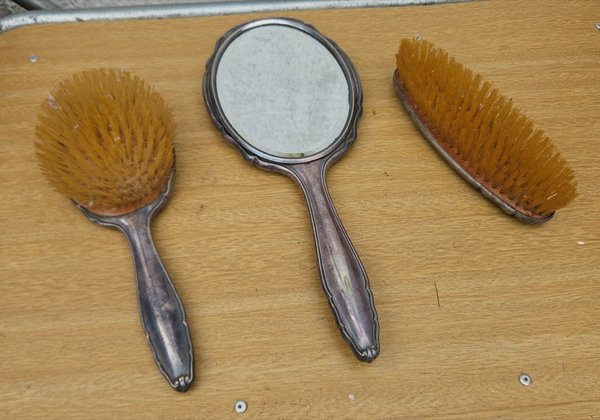 Antiguo Juego de Tocador con Espejo Biselado y Cepillos - imagen 1