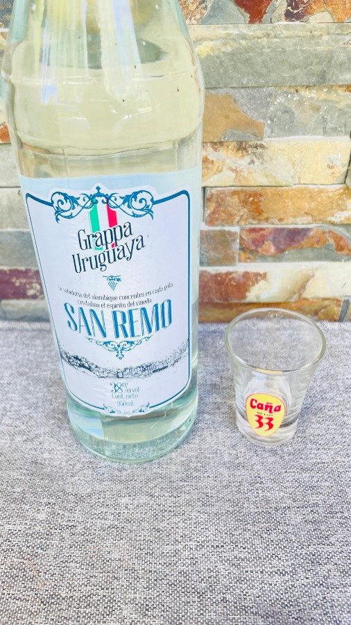 Grappa San Remo ANCAP - Botella de Grappa con etiqueta y copa - imagen 5