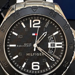 Reloj Tommy Hilfiger Executive Black Edition Acero Inoxidable Full Set - imagen 5