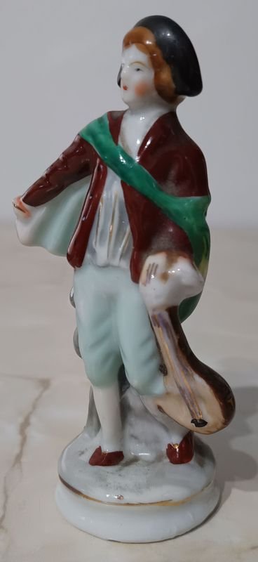 Figurina de Porcelana JAPONESA de mandolinista - imagen 4