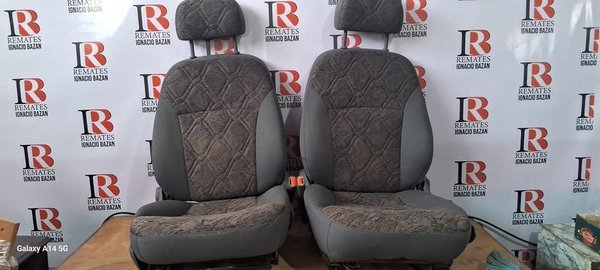 Par de Butacas para Auto Usadas - imagen 1