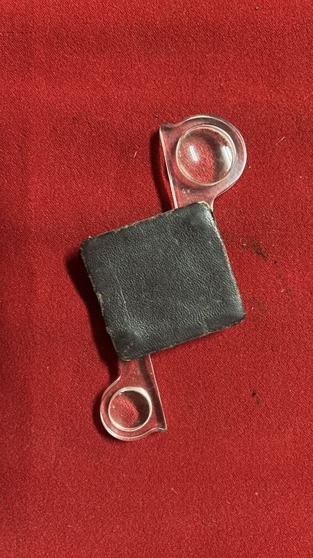 Lupa de Bolsillo con Estuche Negro