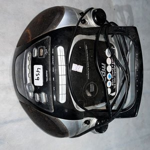 Parlante Portátil Punktal con CD y USB - imagen 2