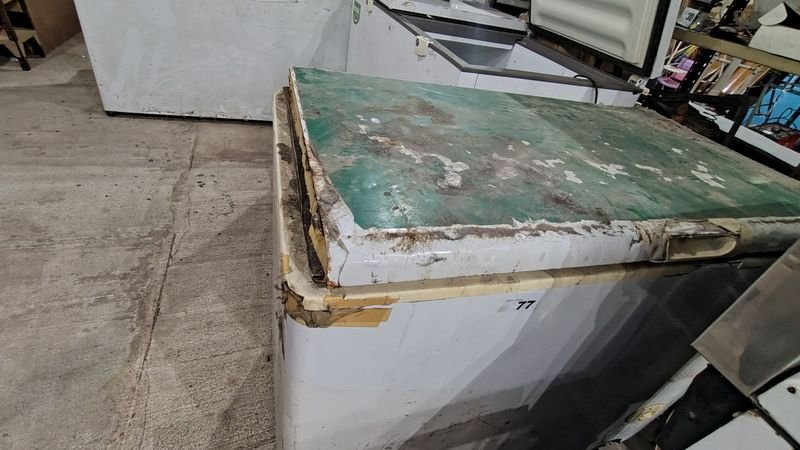 Lote siguiente: Congelador Horizontal en Mal Estado