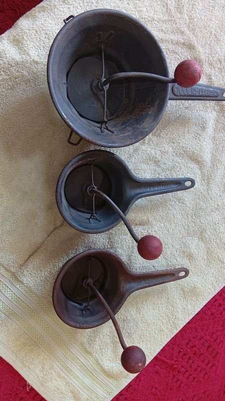 Lote de 3 Pasapurés Manuales "Moulin-Legumes"