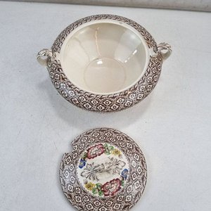 Sopera Antigua de Loza Harvard Empire England con Tapa y Decorado Floral - imagen 3