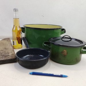 Set de 5 Piezas: Tablas de Madera y Cacerolas Enlozado Verde y Negro - imagen 10