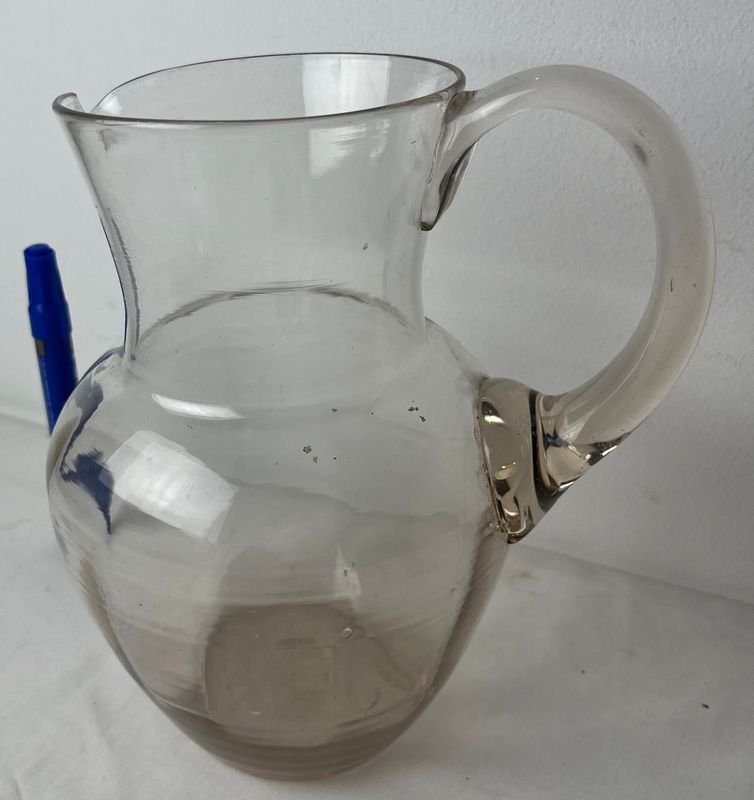 Jarra de vidrio transparente y elegante - imagen 2