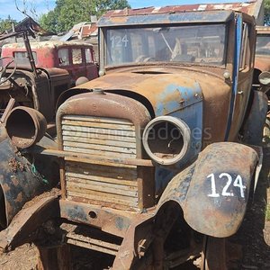 Lote anterior: Camioneta Antigua de Colección