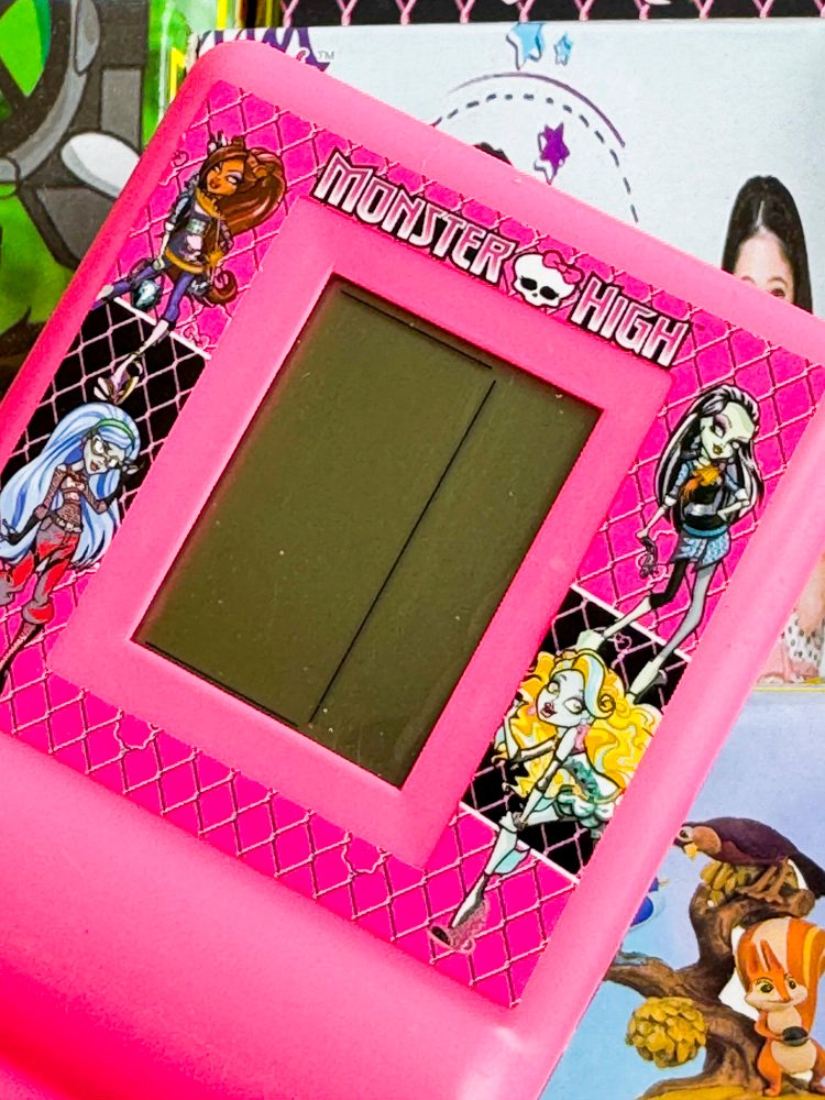 Juguetes infantiles de Tetris y Hello Kitty - imagen 4