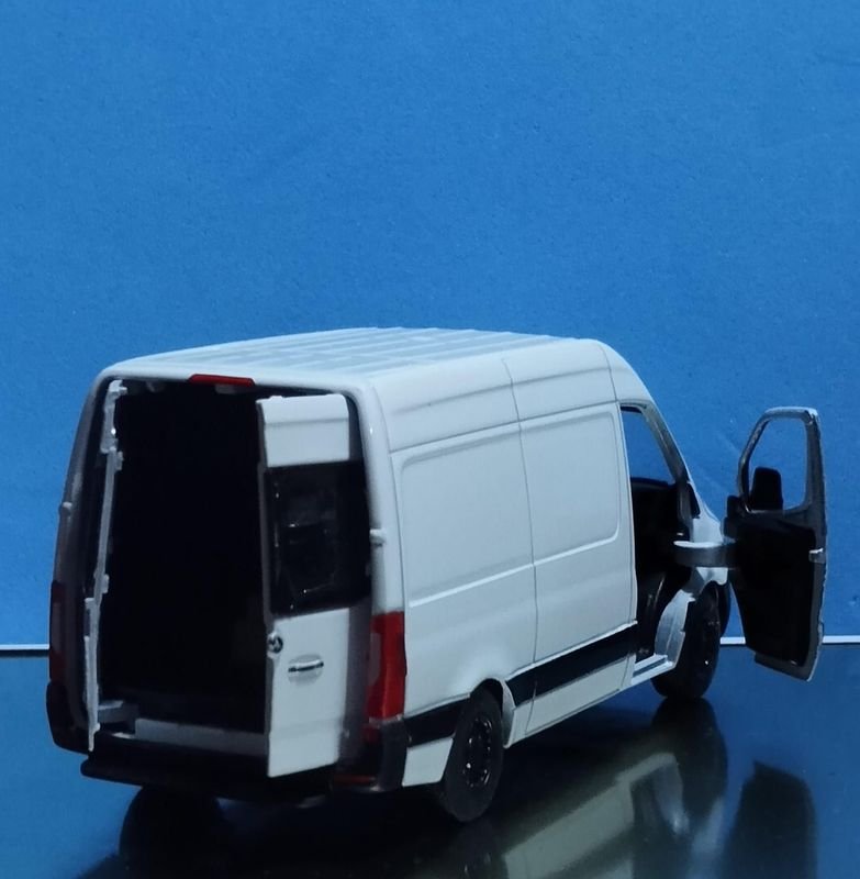 Camioneta Coleccionable Mercedes Benz Sprinter - Venta en Subasta - imagen 3