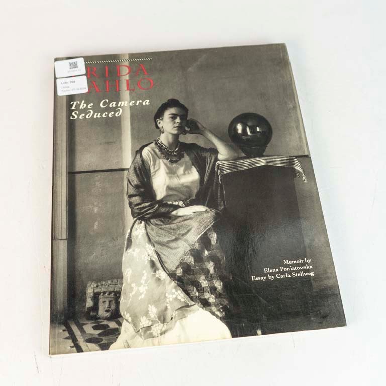 Libro "Frida Kahlo: La Cámara Sedujo" - Biografía y Fotografías