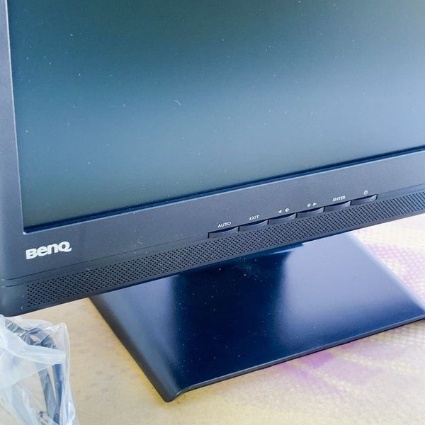 Monitor BRNQ de 17 pulgadas, nuevo en caja - imagen 2