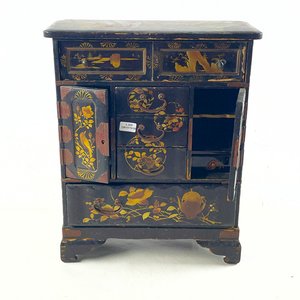 Lote siguiente: Joyero Oriental Vintage con Detalles, 40 x 33 cm