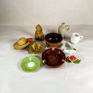 Lote siguiente: Lote de Adornos Vintage: Centro, Florero, Ceniceros, Jarra y Más
