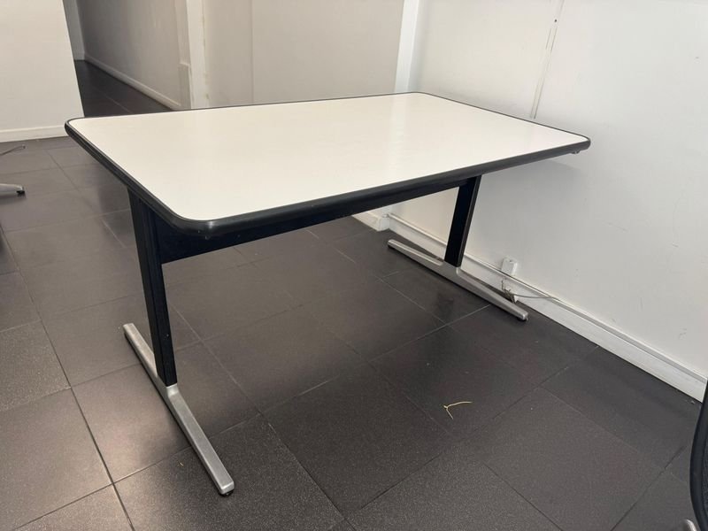 Item 829277 - Image 1