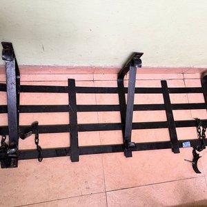 Antigua Ganchera de Hierro Reforzada - imagen 3