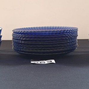Lote anterior: Lote de 14 Platos Llanos y 6 Compoteras de Vidrio Azul